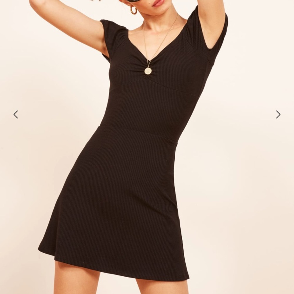 Reformation NWT viola dress in black